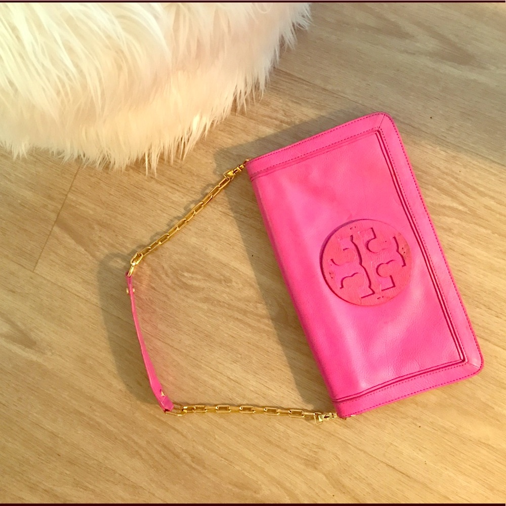 Tory Burch Hot Pink Clutch- perfect for summer!